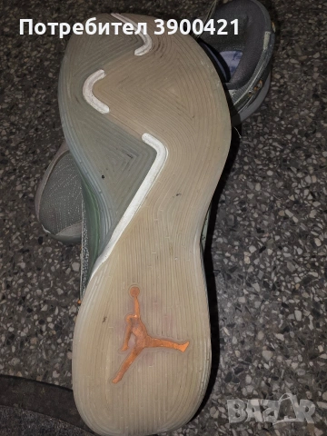 джорданки 45.5 като нови!, снимка 5 - Маратонки - 53178828