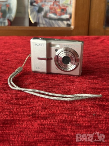 компактният цифров фотоапарат Praktica DCZ 8.2