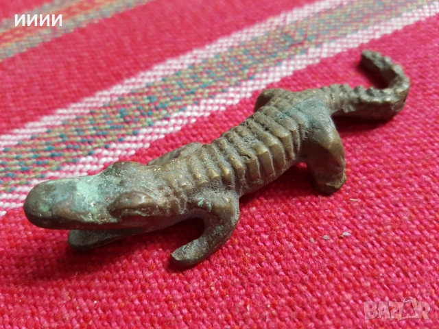 Бронзова пластика статуетка Кроко
