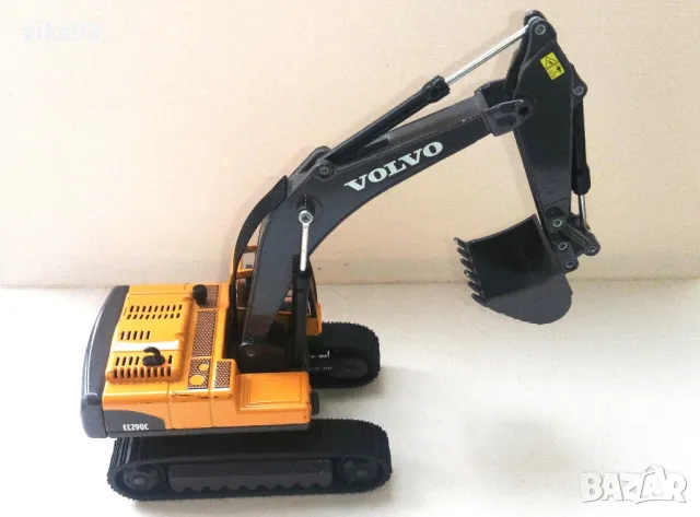 Siku Volvo EC Super Hydraulic Excavator Мащаб 1:50, снимка 6 - Колекции - 48641499