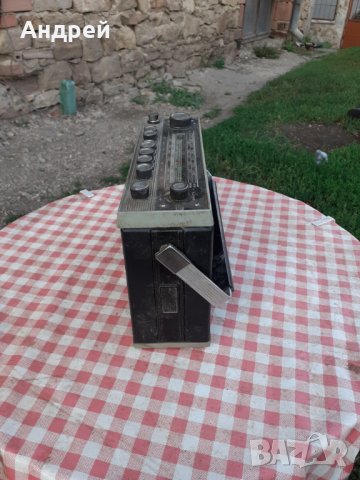 Старо радио,радиоприемник Геолог, снимка 4 - Други ценни предмети - 29988578