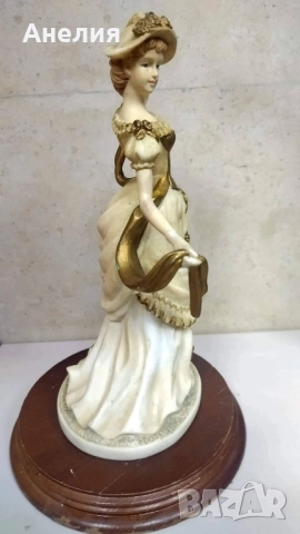 Leonardo collection фигура The Promenade 1993, снимка 4 - Статуетки - 51639068