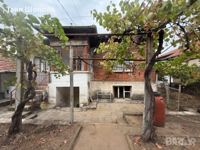 Двуетажна къща за продажба в град Петрич, снимка 2 - Къщи - 52169815