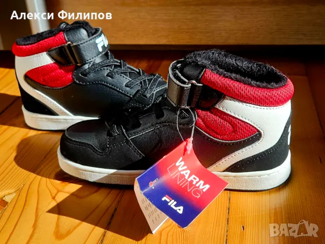 Чисто нови зимни маратонки с подплата Fila, снимка 2 - Детски маратонки - 49104545