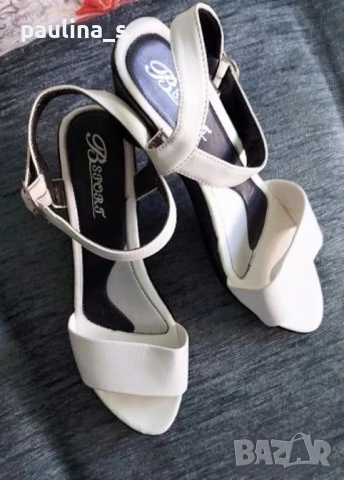 Два различни броя / Естествена кожа / Сандали с лята подметка / N 38 / 39, снимка 13 - Сандали - 46997222