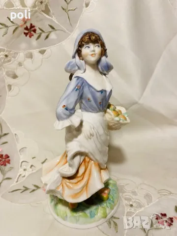 порцеланова статуетка , снимка 2 - Статуетки - 48229611