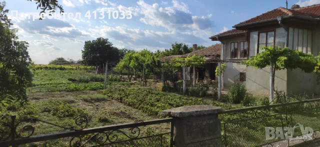 Продавам къща в село Владимирово, общ. Добрич, снимка 2 - Къщи - 50790045