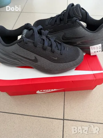 Дамски маратонки Nike