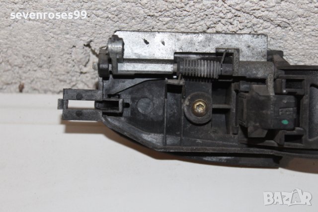 Дръжка външна задна лява Форд Фокус 1 1.8tdci 90 Ford Focus 2000 хечбек, снимка 5 - Части - 42501160