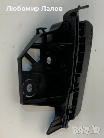 Преден десен държач брона калник Пежо Peugeot 5008 (09-17)г. 9684021980 9684020980, снимка 2 - Части - 50531690