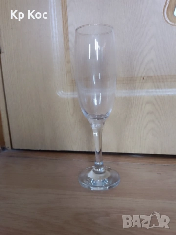 комплект от шест броя чаши за шампанско