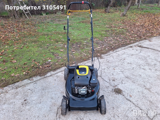 Косачка Husqvarna McCulloch 5 к.с. самоходна мулчираща без кош, снимка 2 - Градинска техника - 52257597