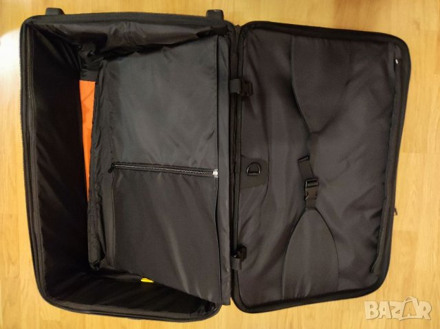 Туристически куфар MANDARINA DUCK. , снимка 4 - Куфари - 35231087