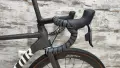 НОВ карбонов велосипед Factor LS Gravel CeramicSpeed SRAM Rival AXS Zipp 303S | 49, снимка 9