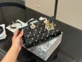 Christian Dior Дамска чанта, кожа, снимка 1