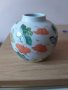 Китайска ваза , китайски порцелан, снимка 1 - Антикварни и старинни предмети - 35001269