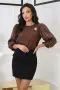 Блуза “Brown Royal Chic” – кафява блуза с ефектни прозрачни ръкави и брошка арт.5076, снимка 1