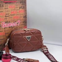 Дамска чанта Guess Реплика ААА+, снимка 4 - Чанти - 44688385