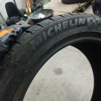 1бр. Нова зимна гума Michelin 225 45 18 , снимка 3 - Гуми и джанти - 44144030