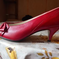 Червени дамски обувки с ток 38 номер, снимка 3 - Дамски елегантни обувки - 44480017