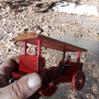 Червено дървено вагонче, снимка 3 - Колекции - 30875567