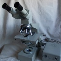 Бинокулярен микроскоп Ергавал Carl Zeiss, снимка 1 - Медицинска апаратура - 40354640