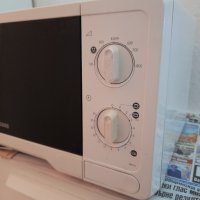Микровълнова печка Samsung, снимка 1 - Микровълнови - 42242245