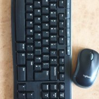 Безжичен комплект клавиатура и мишка LOGITECH, снимка 1 - Клавиатури и мишки - 37860347