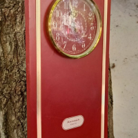 Ретро стенен часовник Янтар , снимка 2 - Антикварни и старинни предмети - 36454555