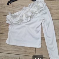 Блуза с къдрили, снимка 1 - Детски Блузи и туники - 39851401