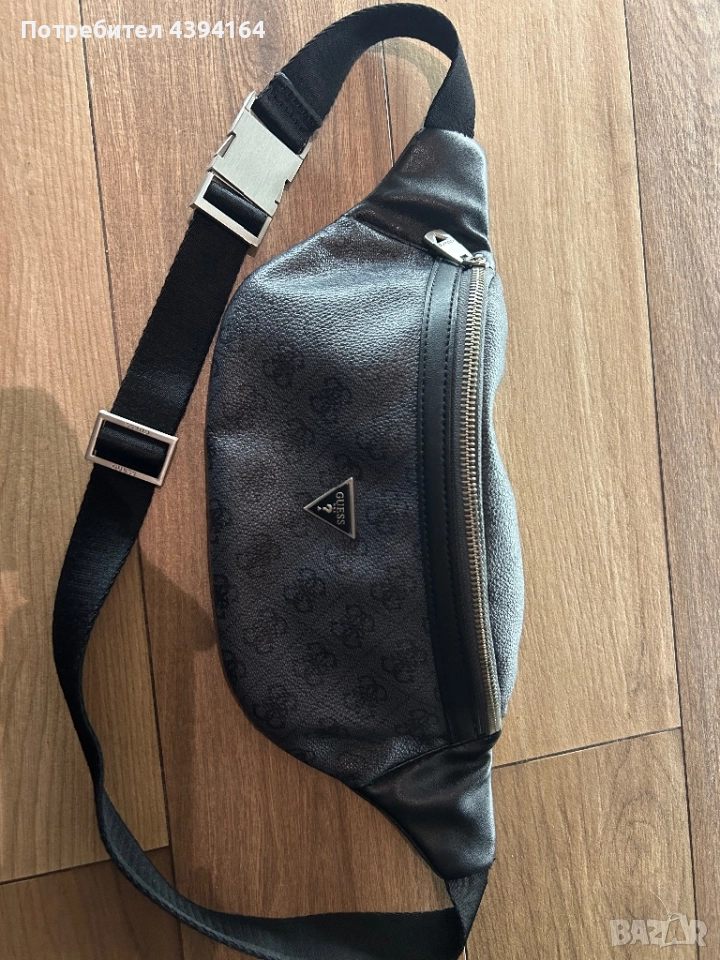 Мъжка чантичка Guess, снимка 1