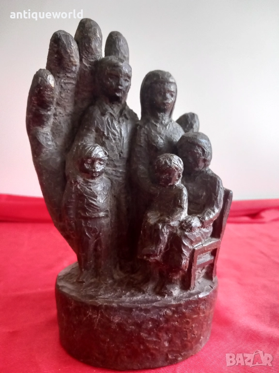 Стара Авторска Бронзова Пластика , Статуетка ,Маркирана, снимка 1