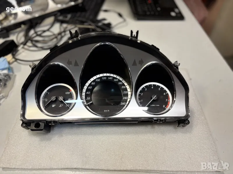 Mercedes W204/X204 километраж БЕНЗИН (Ляв волан,AMG меню), снимка 1