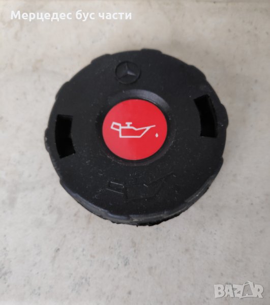 Мерцедес МВ100 капачка за масло, снимка 1