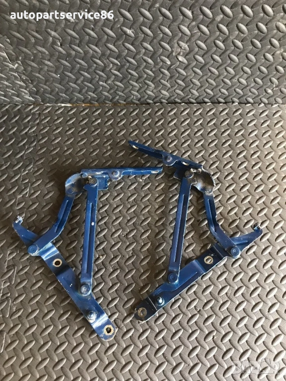 Комплект панти за задния капак син цвят за KIA Magentis (2002), снимка 1