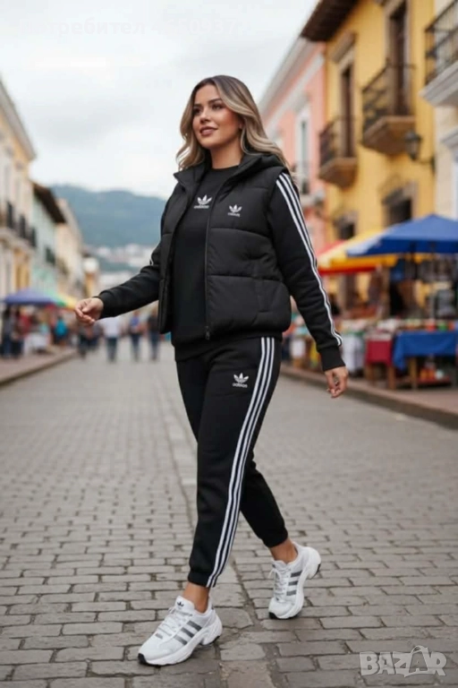 Дамски спортен екип от три части с елек , снимка 1