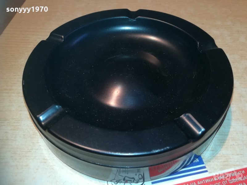 italy-made in italy-голям пепелник внос швеицария 1210202005, снимка 1