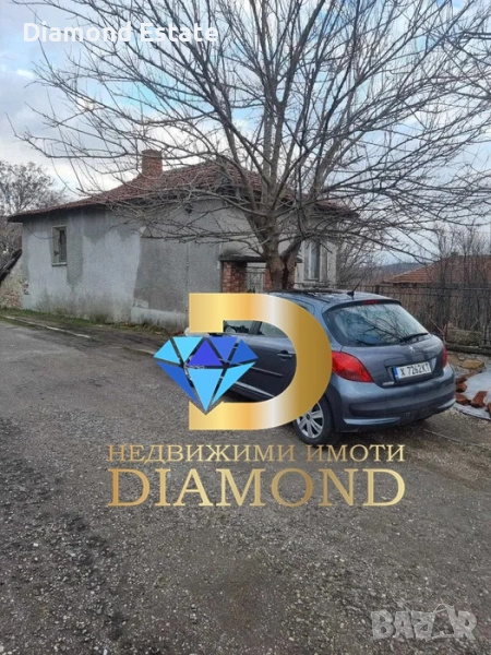 Двуетажна къща в село Добрич, общ. Димитровград, снимка 1