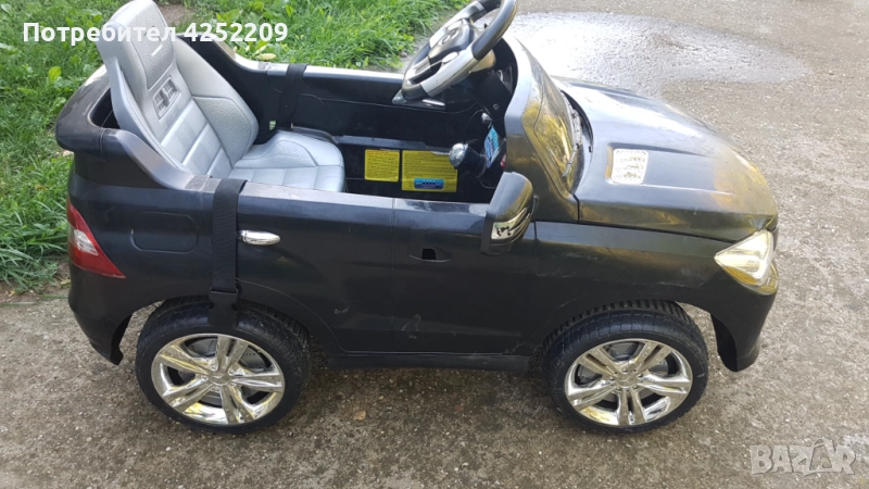 Кола детска ел 110 лв. акумулатор за смяна + трактор с педали, снимка 1