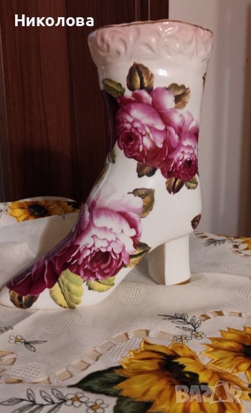 Голям порцеланов ботуш , снимка 1