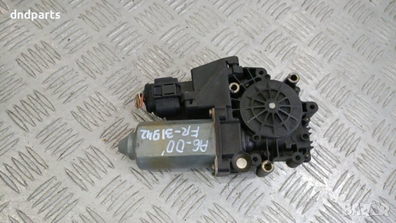 Моторче стъклоповдигач врата Audi A6 2000г.(предна дясна)	, снимка 1