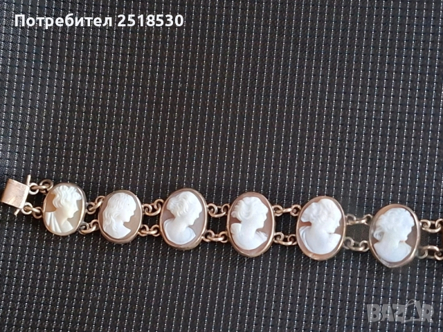 Старинна гривна с камеи, снимка 2 - Антикварни и старинни предмети - 54040846