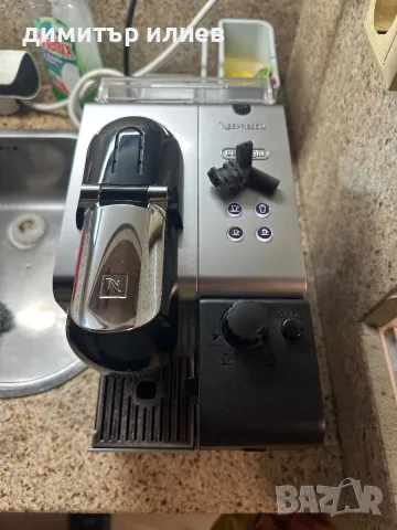 Кафемашина Delonghi Nespresso 
