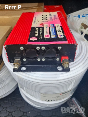 Инвертор 220V за автомобил, бус, кемпер 1000W, снимка 3 - Аксесоари и консумативи - 53366790
