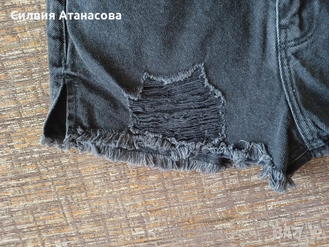 Дънкови къси панталони Cropp, снимка 3 - Къси панталони и бермуди - 54355245