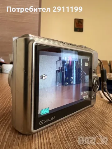 Фотоапарат Casio Exilim 10,1Mp, снимка 6 - Фотоапарати - 49052739