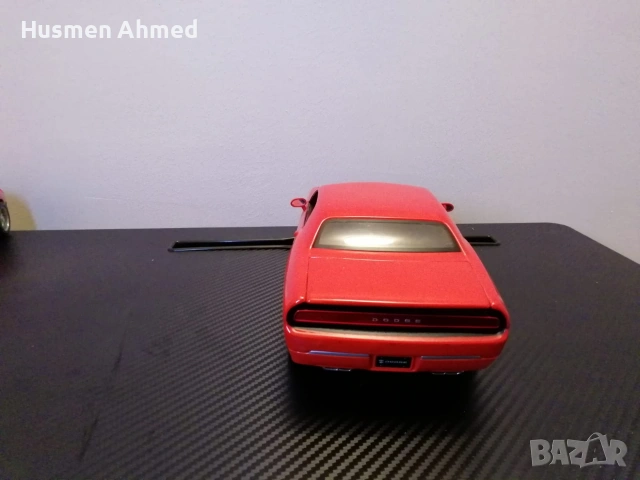додж модели мащаб 1:18 Dodge, снимка 3 - Колекции - 53883801