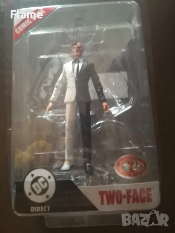 двуликия фигурка с кутия dc direct dc collectables Two Face batman батман hasbro mcfarlane mattel