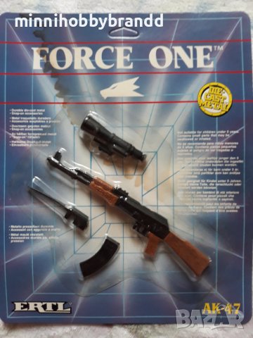 AK-47 , M 16 ,M60,FAMAS ASSAULT, MP5K SUBMACHINE GUN, UZI. Scale 1>< 6, снимка 1 - Колекции - 42066114