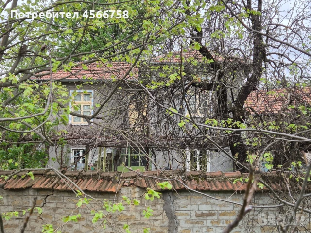 Двуетажна каща с. Буря, снимка 2 - Къщи - 51387876
